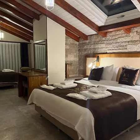 Hotel Asgard Deluxe *