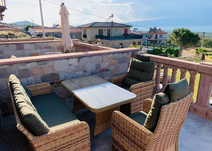 מלון Asgard Deluxe *